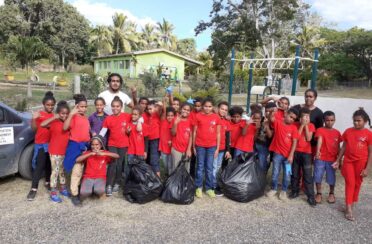 event image 1594769758 ramassage des dechets avec les enfants de bonde