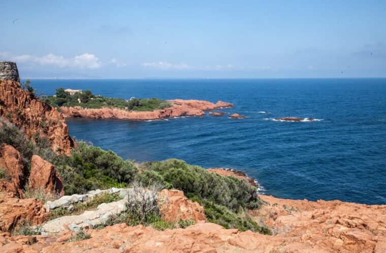 event image 1676629910 collecte calanques du cap roux